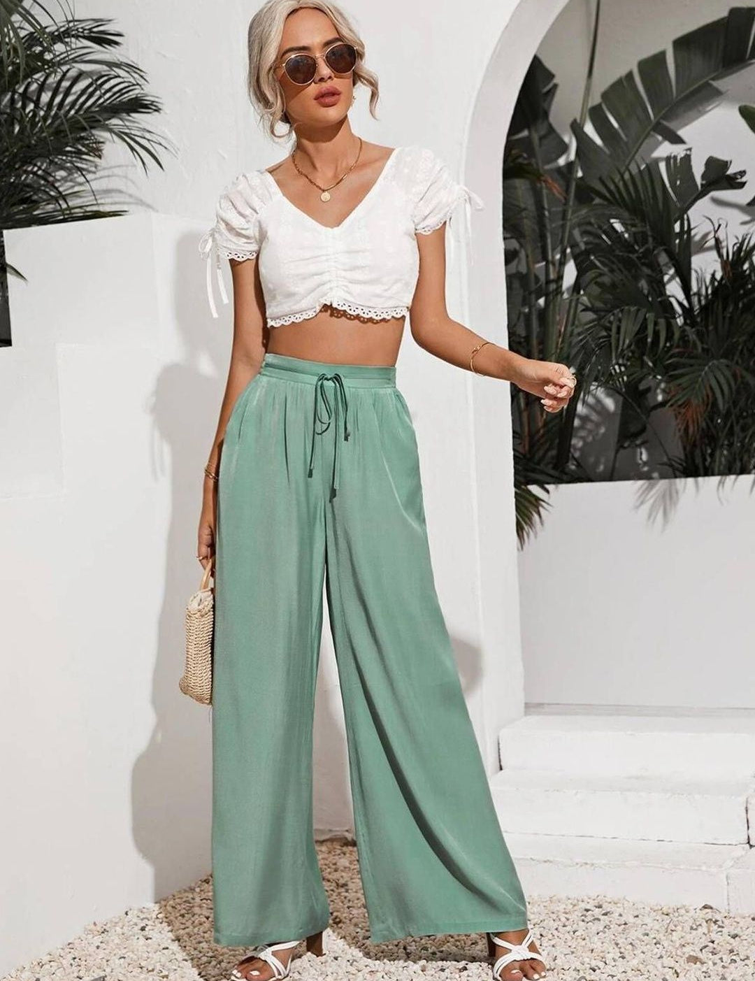 Kotty Women Relaxed Straight Leg High-Rise Trousers