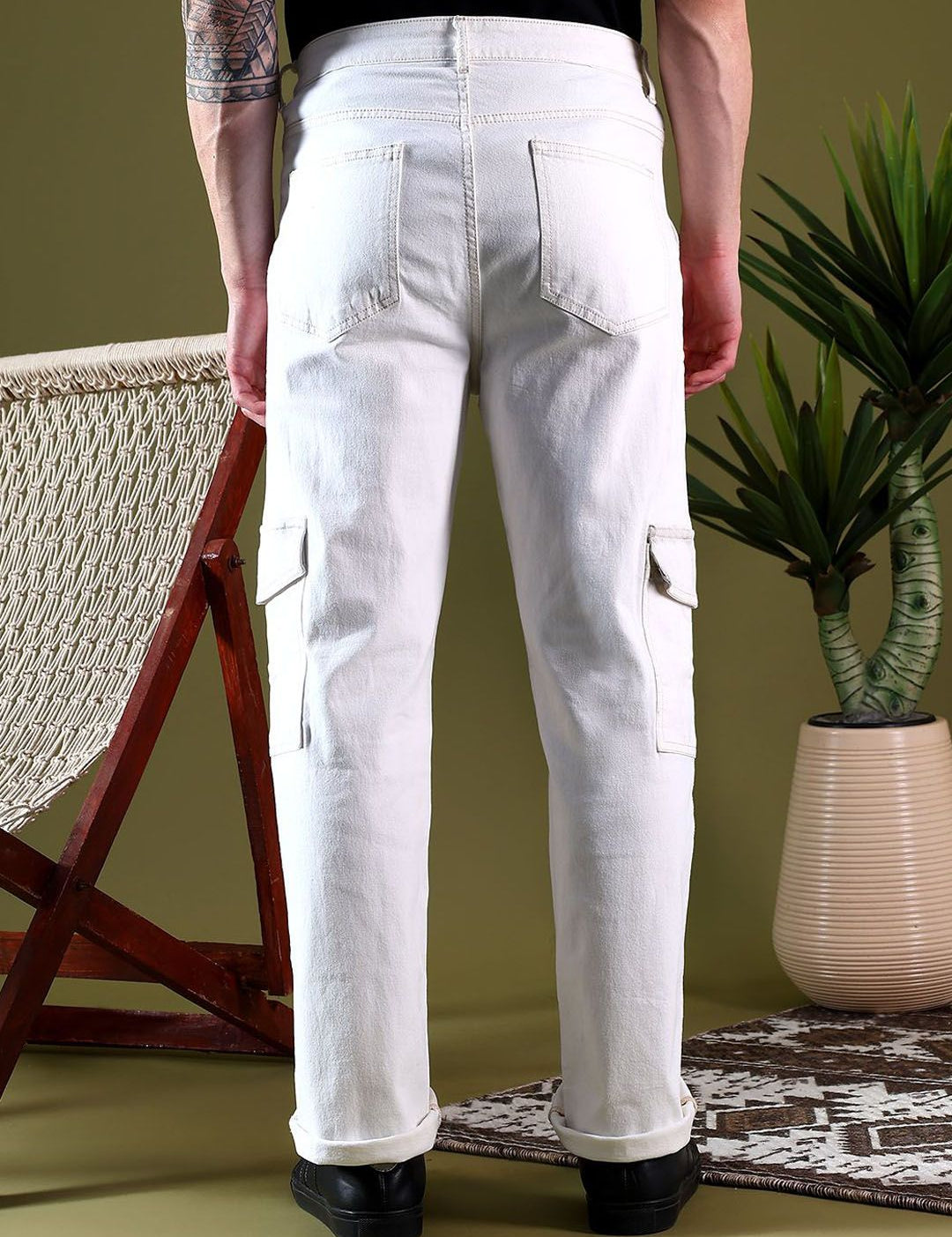 Kotty Men Jean Low-Rise Light Fade Stretchable Jeans