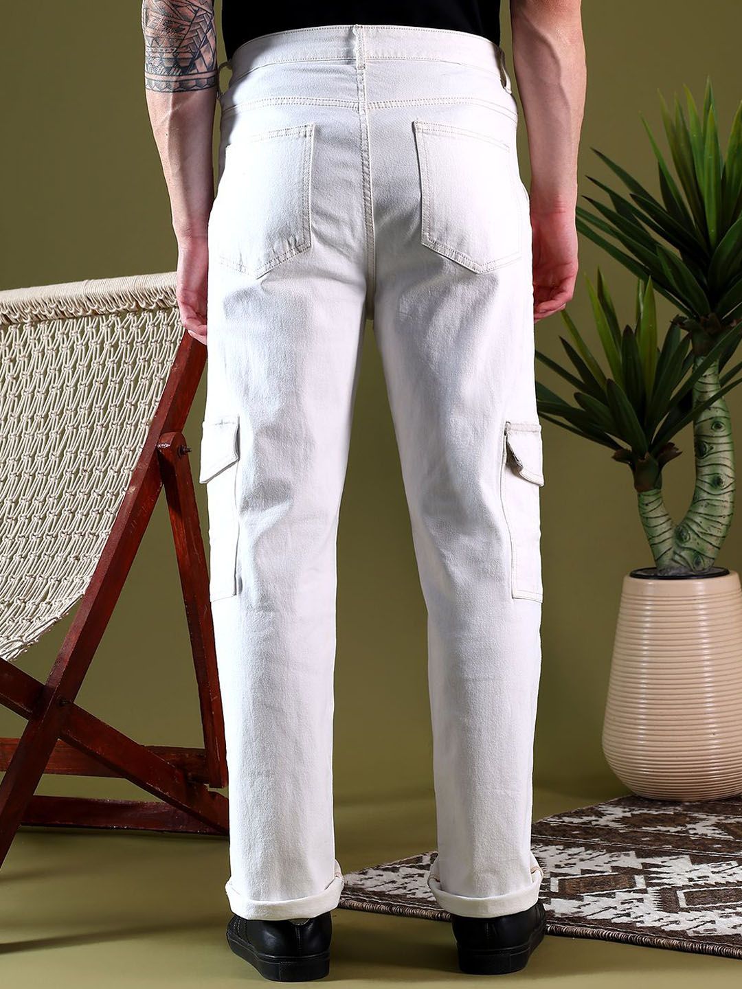 Kotty Men Jean Low-Rise Light Fade Stretchable Jeans