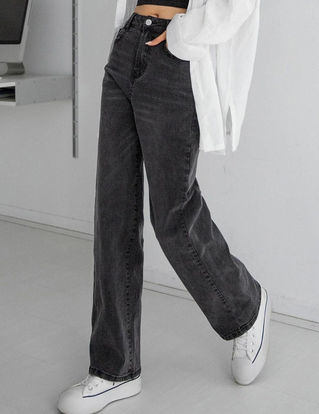 Kotty Women Straight Fit High-Rise Stretchable Cotton Jeans