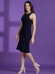 Kotty Women Solid Sheath Midi Dress