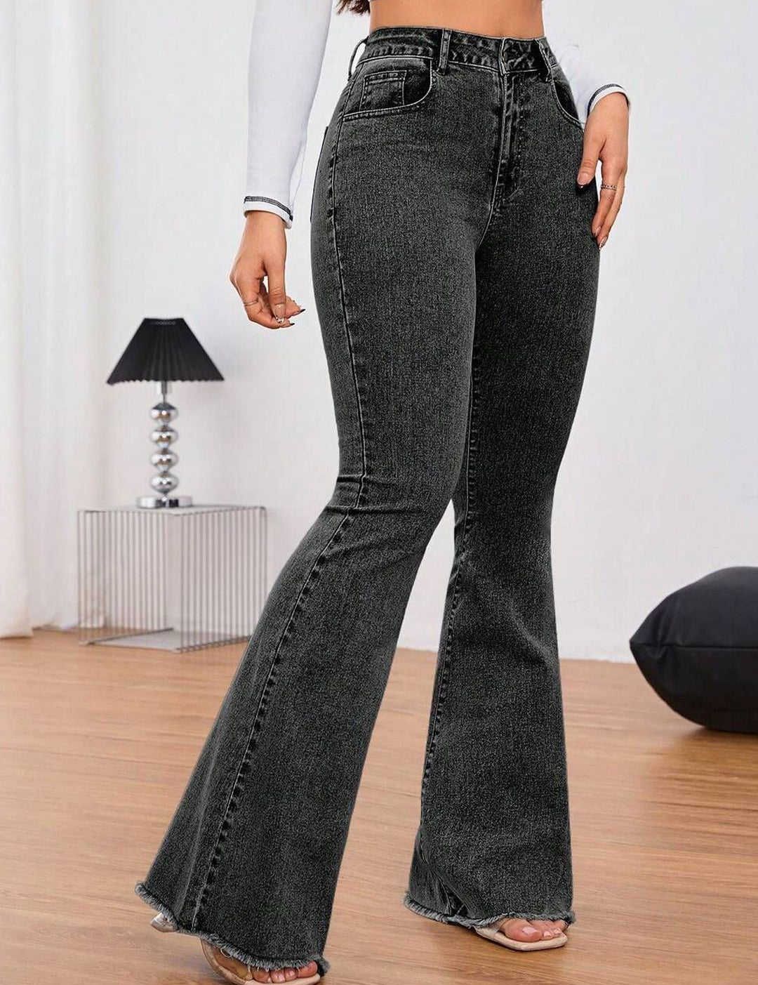 Kotty Women Bootilicious Bootcut Mid-Rise Stretchable Jeans