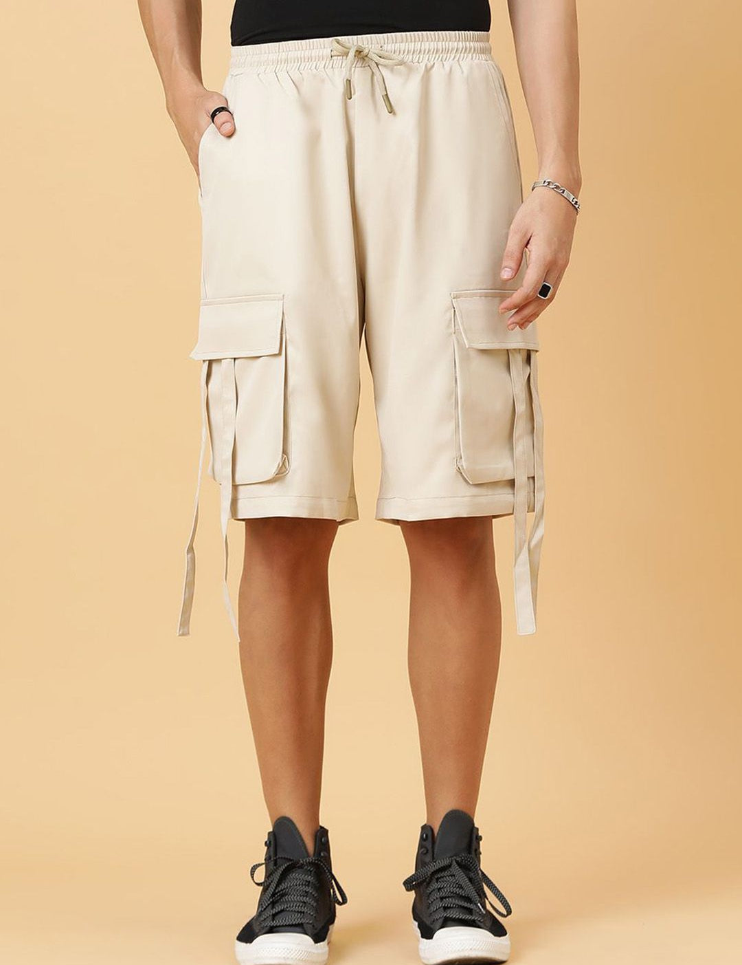 Kotty Men Low-Rise Cargo Shorts