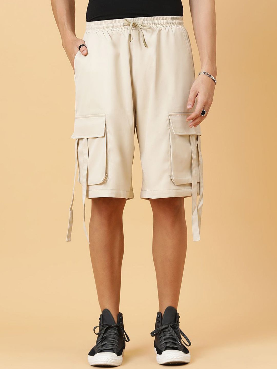 Kotty Men Low-Rise Cargo Shorts