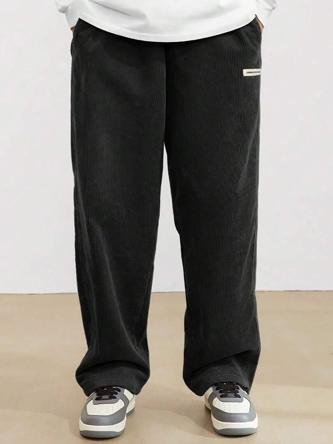 Kotty Men Relaxed Loose Fit High-Rise Corduroy Cotton Trousers