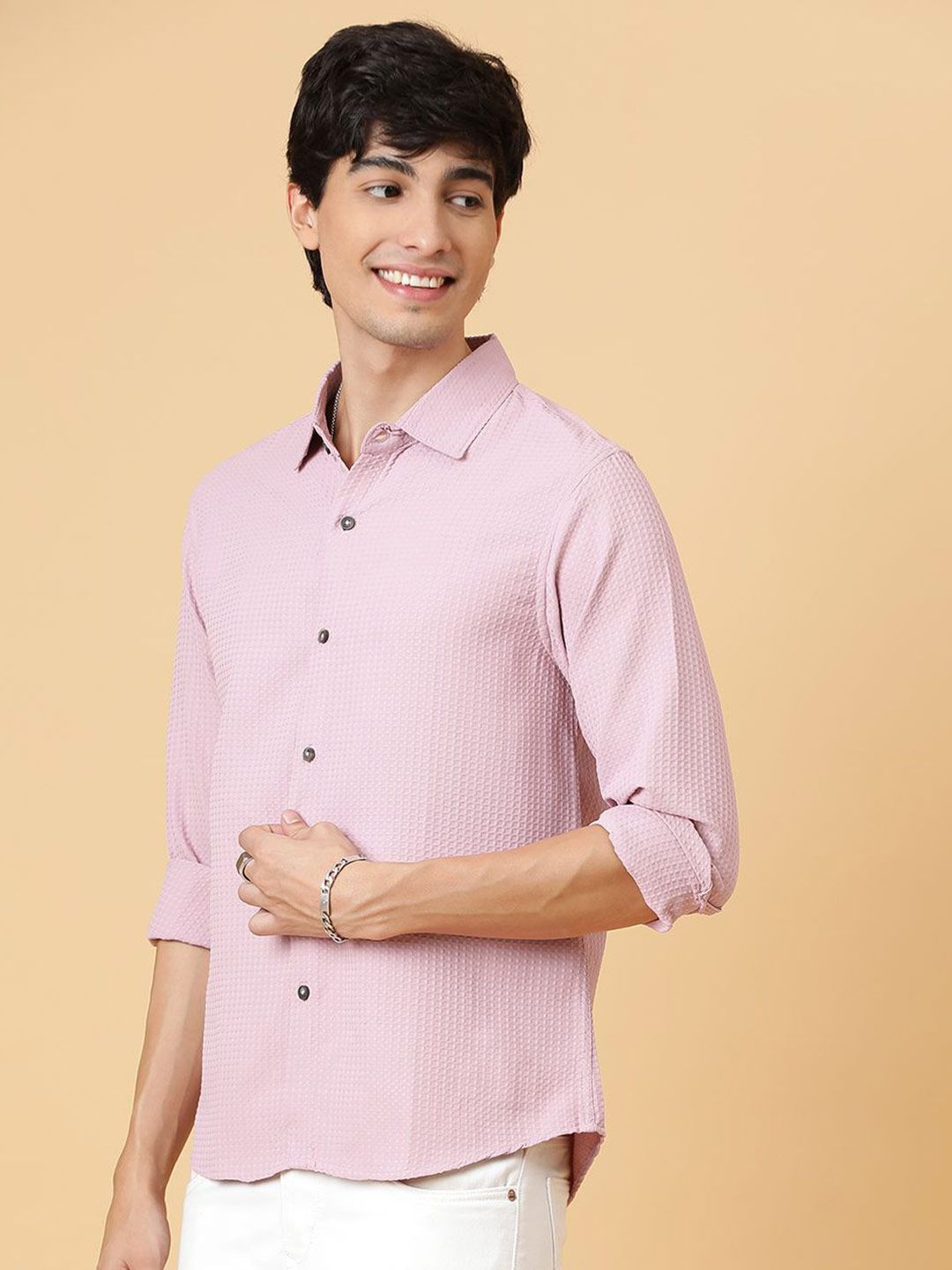 Kotty Men Relaxed Spread Collar Solid Casual Shirt