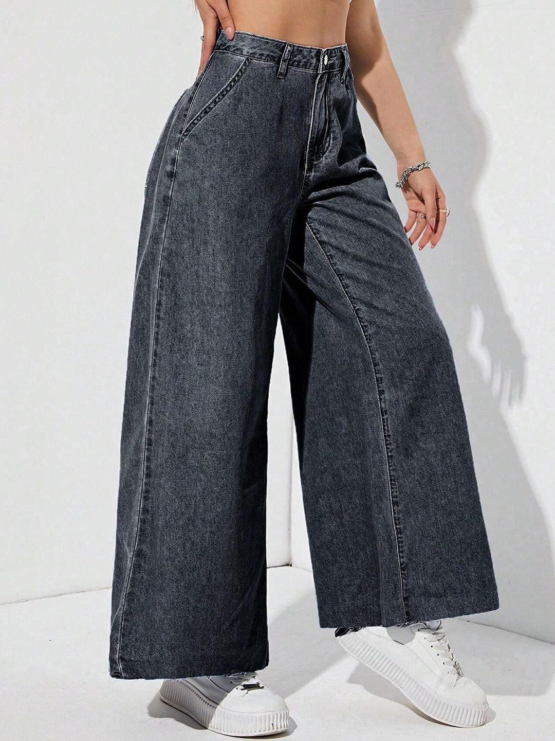 Kotty Women Relaxed Fit High-Rise Stretchable Jeans