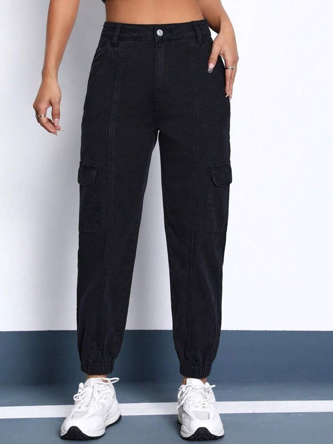 Kotty Women Black Cotton Straight Fit High-Rise Stretchable Jeans