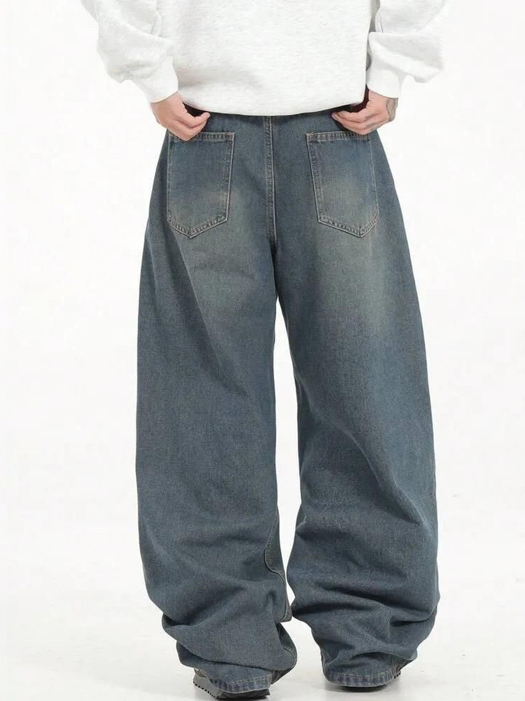 Kotty Men Wide Leg Low-Rise Light Fade Stretchable Jeans