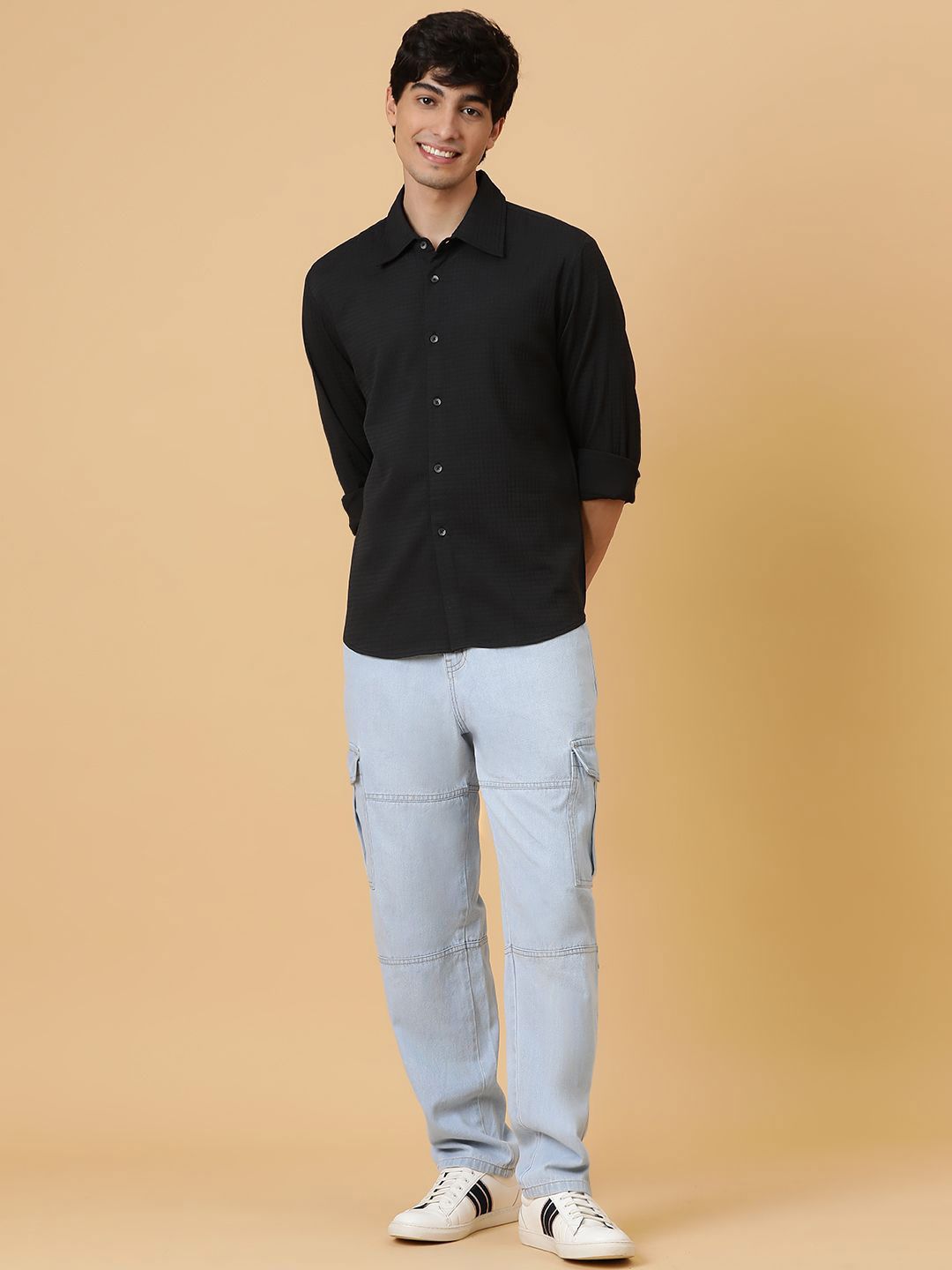 Kotty Men Relaxed Spread Collar Solid Casual Shirt