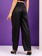 Kotty Women Relaxed Straight Leg Straight Fit High-Rise Easy Wash Pleated Trousers