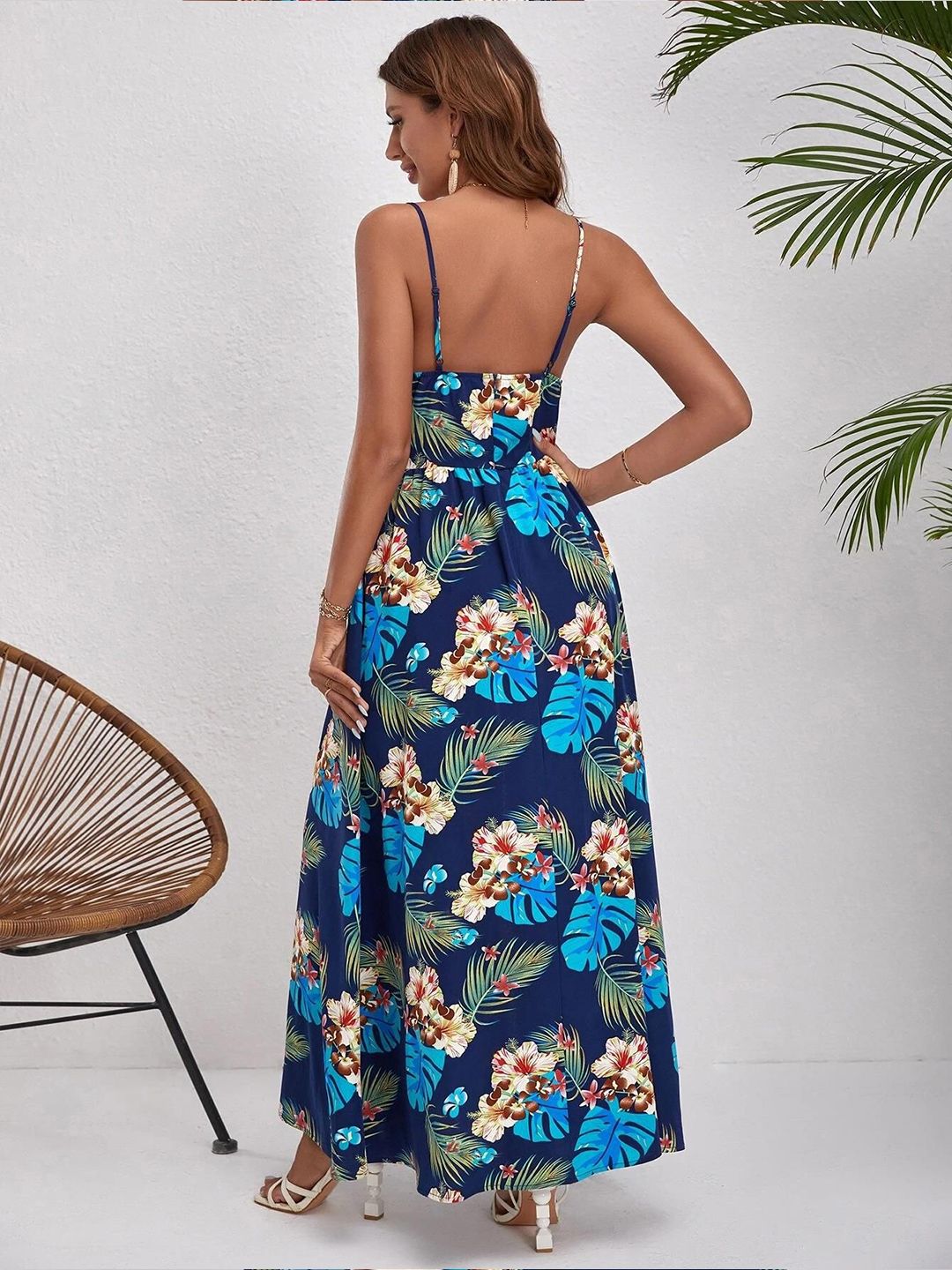 Kotty Women Printed Crepe Maxi Sleeveless Dress