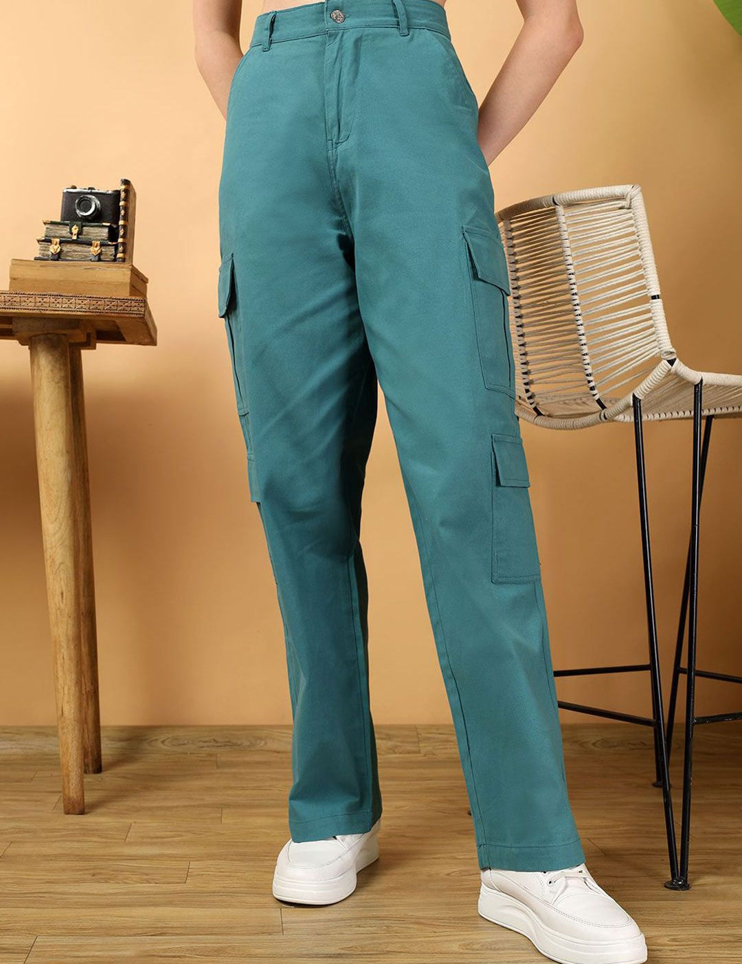 Kotty Women Jean Straight Fit High-Rise Stretchable Jeans