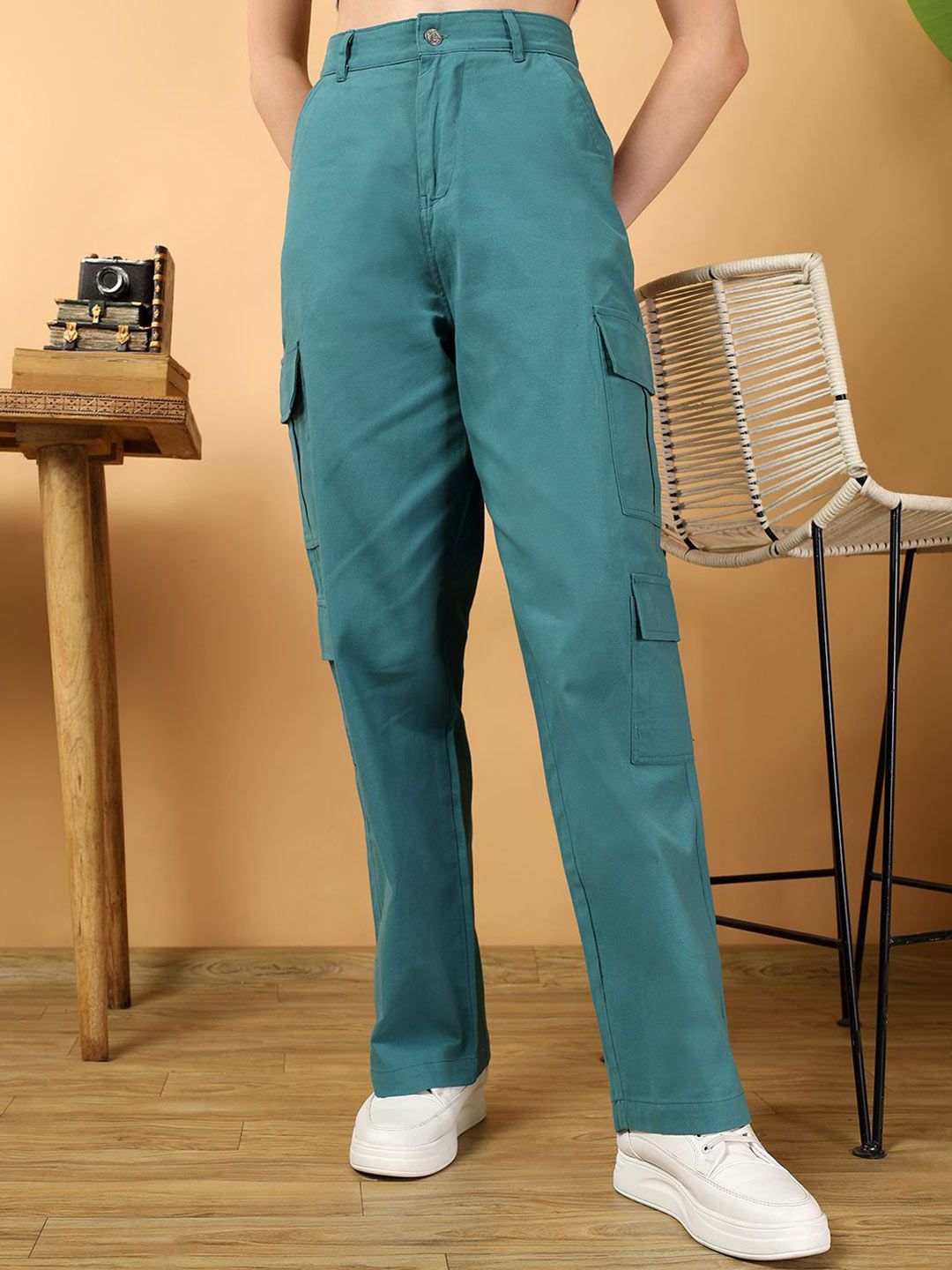 Kotty Women Jean Straight Fit High-Rise Stretchable Jeans