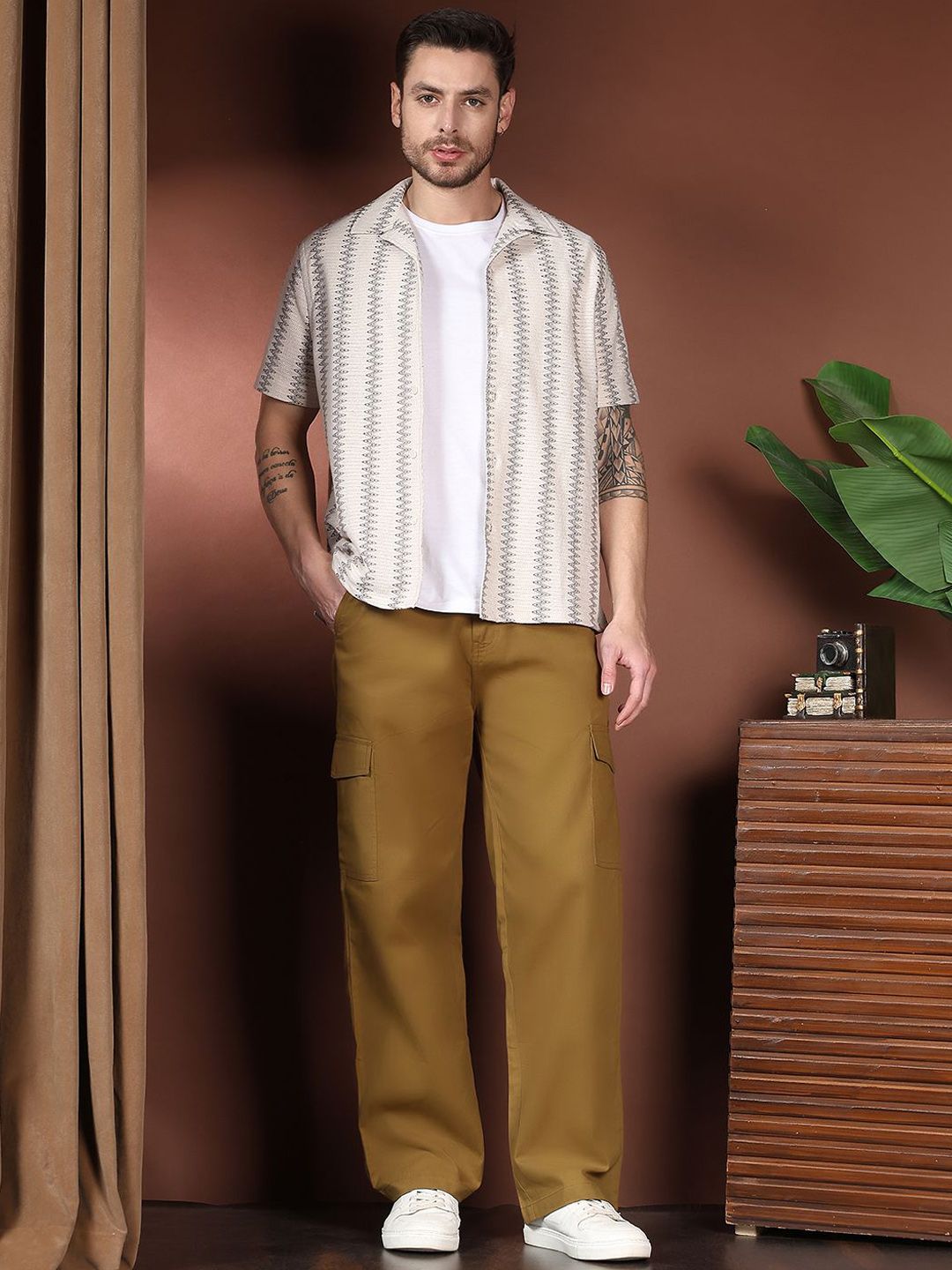 Kotty Men Relaxed Easy Wash Cargos Trousers