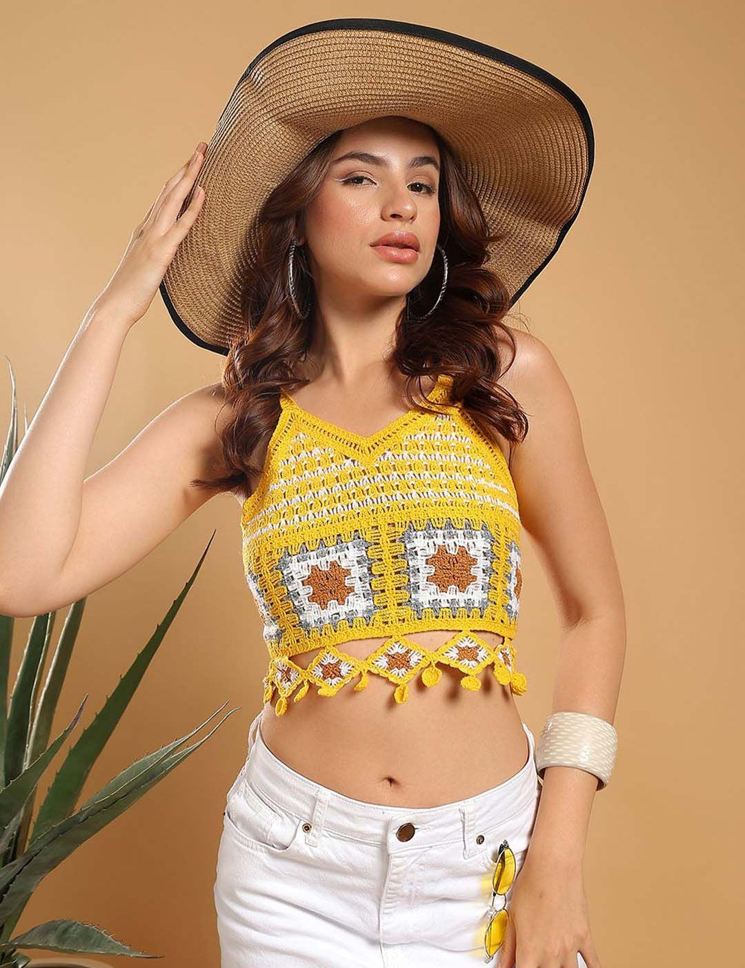 Kotty Women Floral Print Cotton Crop Top