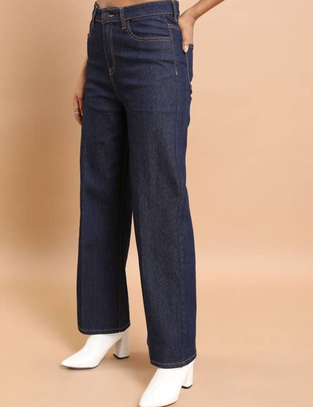 Kotty Women Straight Fit High-Rise Stretchable Jeans