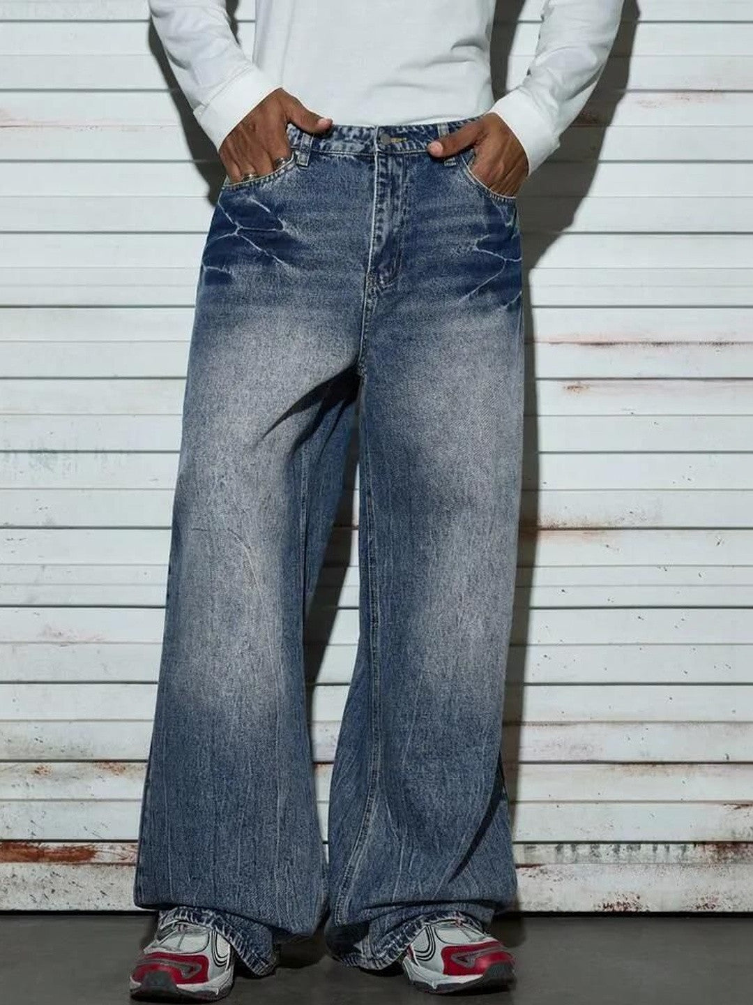 Kotty Men Wide Leg Low-Rise Light Fade Stretchable Jeans