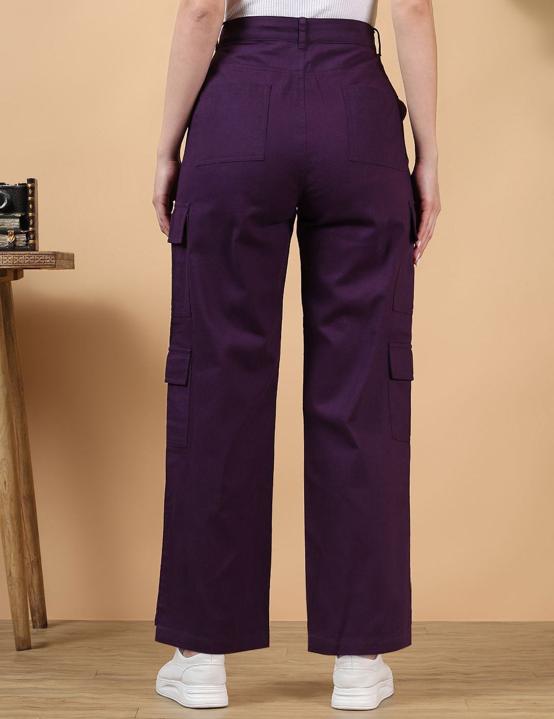 Kotty Women Straight Fit High-Rise Stretchable Jeans