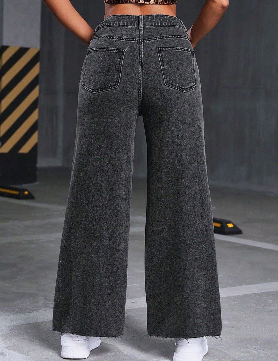 Kotty Women Jean Wide Leg High-Rise Clean Look Stretchable Jeans