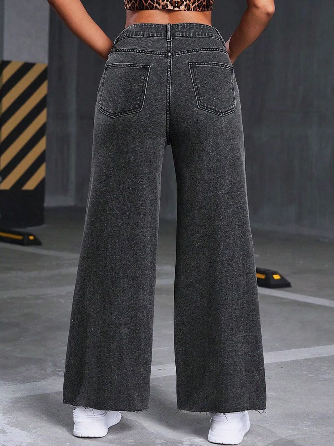 Kotty Women Jean Wide Leg High-Rise Clean Look Stretchable Jeans