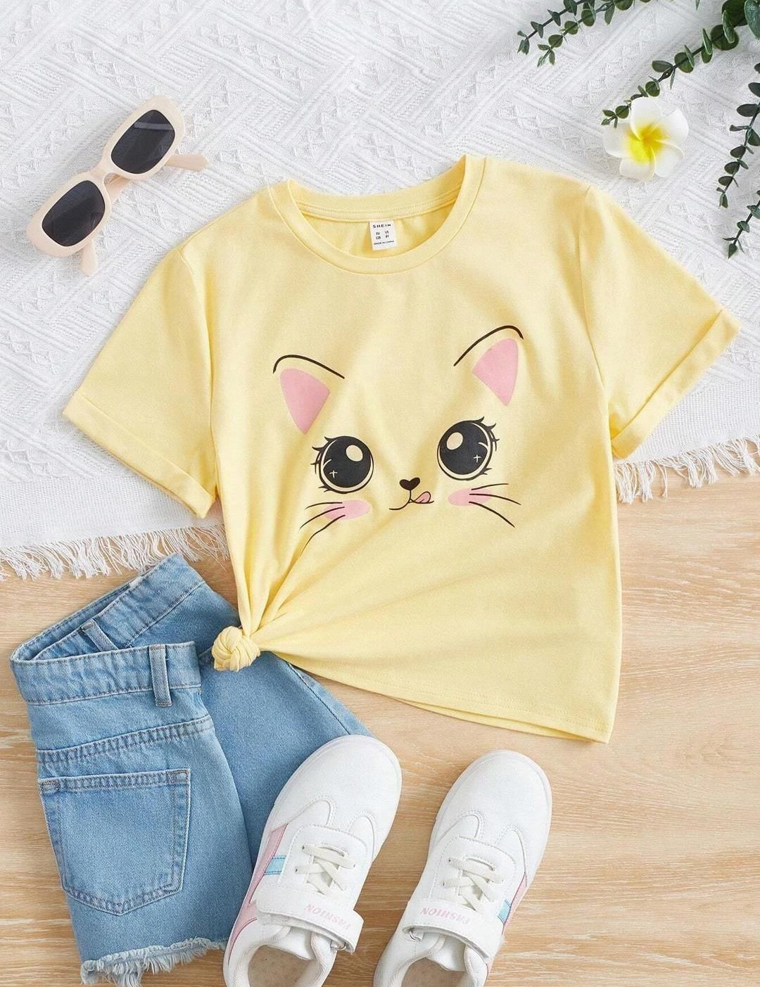 Kotty Girls Graphic Printed Round Neck Cotton Oversized T-shirt