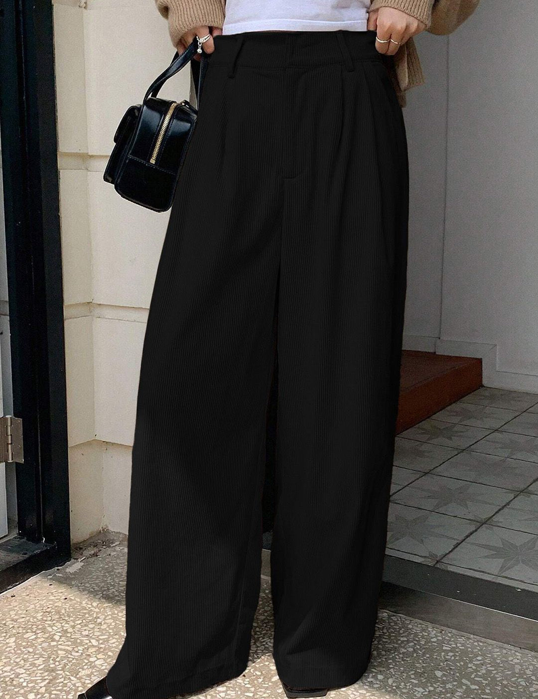 Kotty Women Relaxed Straight Leg Loose Fit High-Rise Corduroy Cotton Trousers