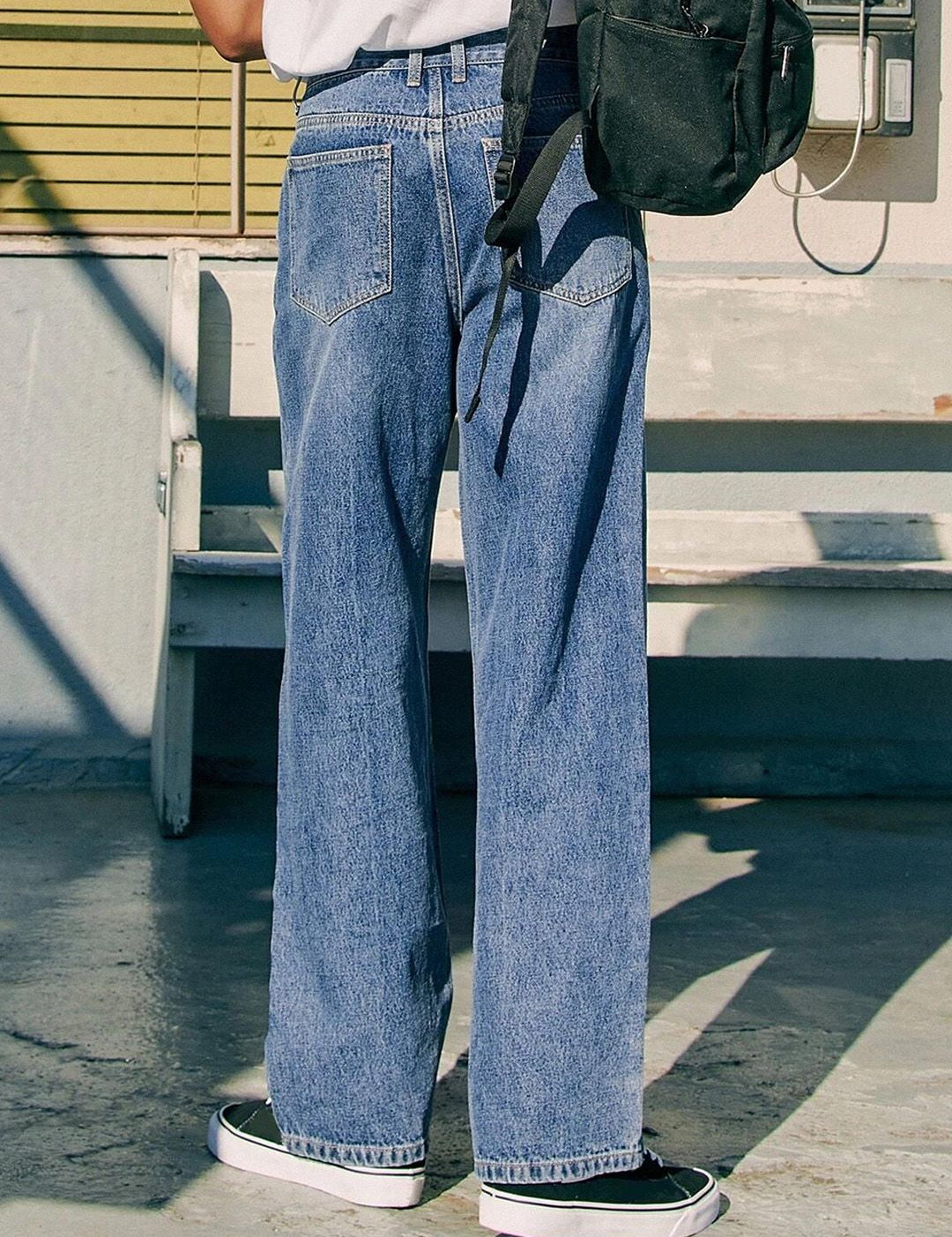 Kotty Men Regular Fit Mid-Rise Light Fade Stretchable Jeans