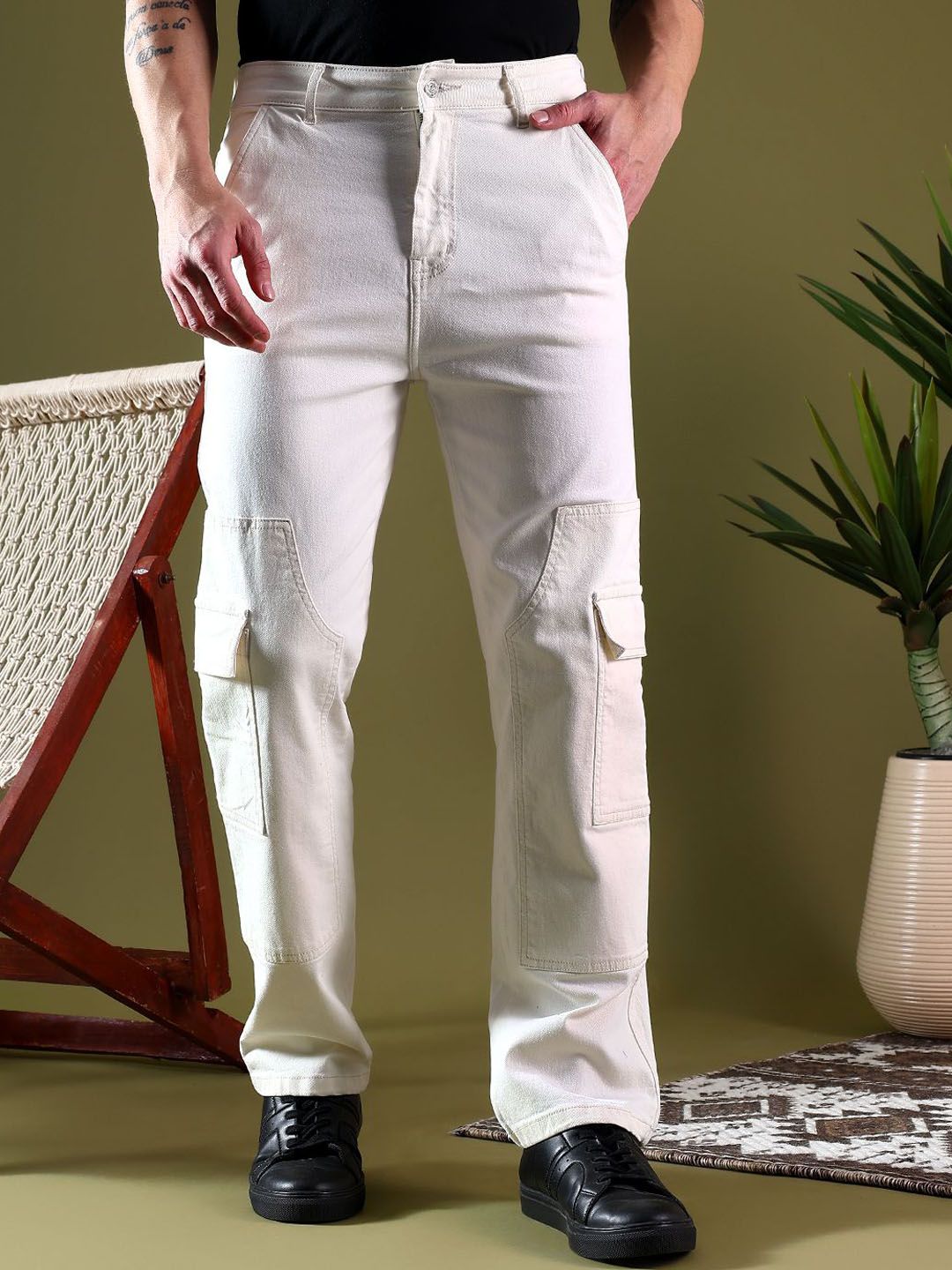 Kotty Men Jean Low-Rise Light Fade Stretchable Jeans