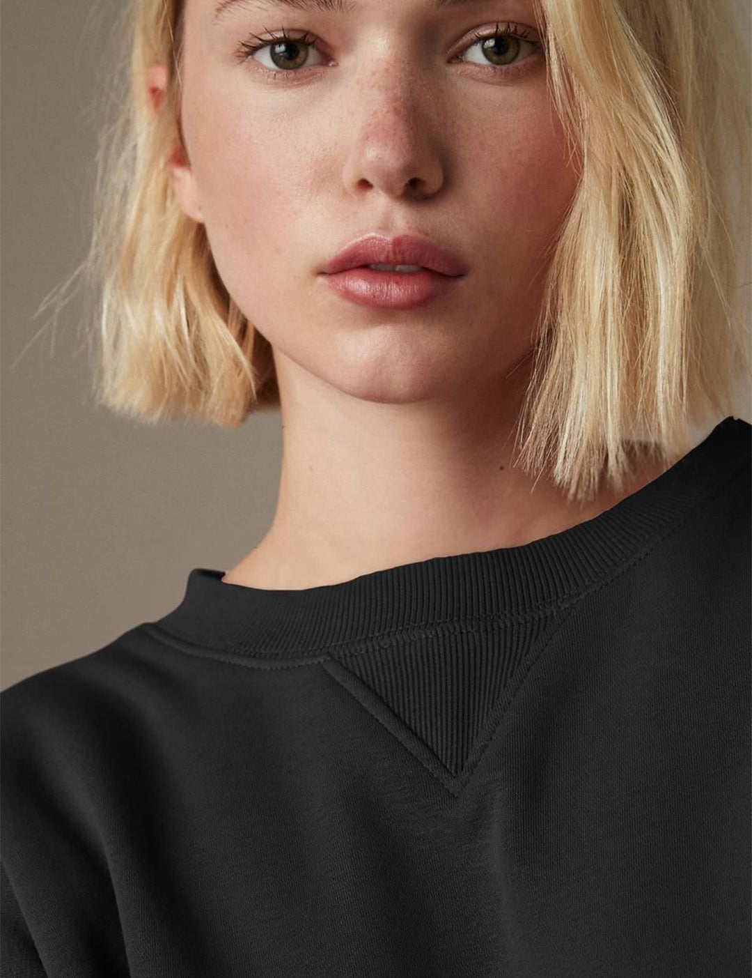 Kotty Women Round Neck Long Sleeves Sweatshirt