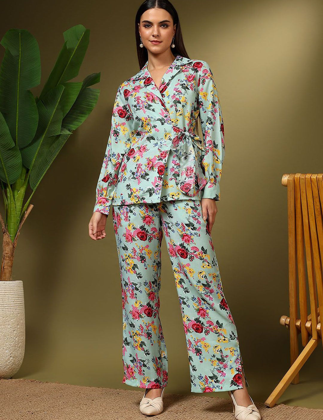 Kotty Green and Pink Printed Notched Lapel Collar Blazer With Trousers