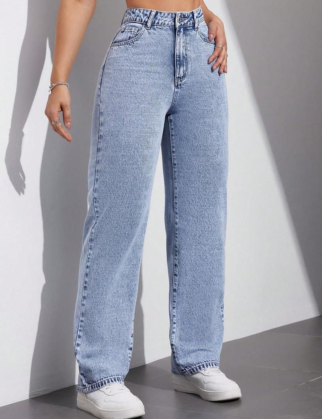 Kotty Women Straight Fit High-Rise Stretchable Jeans