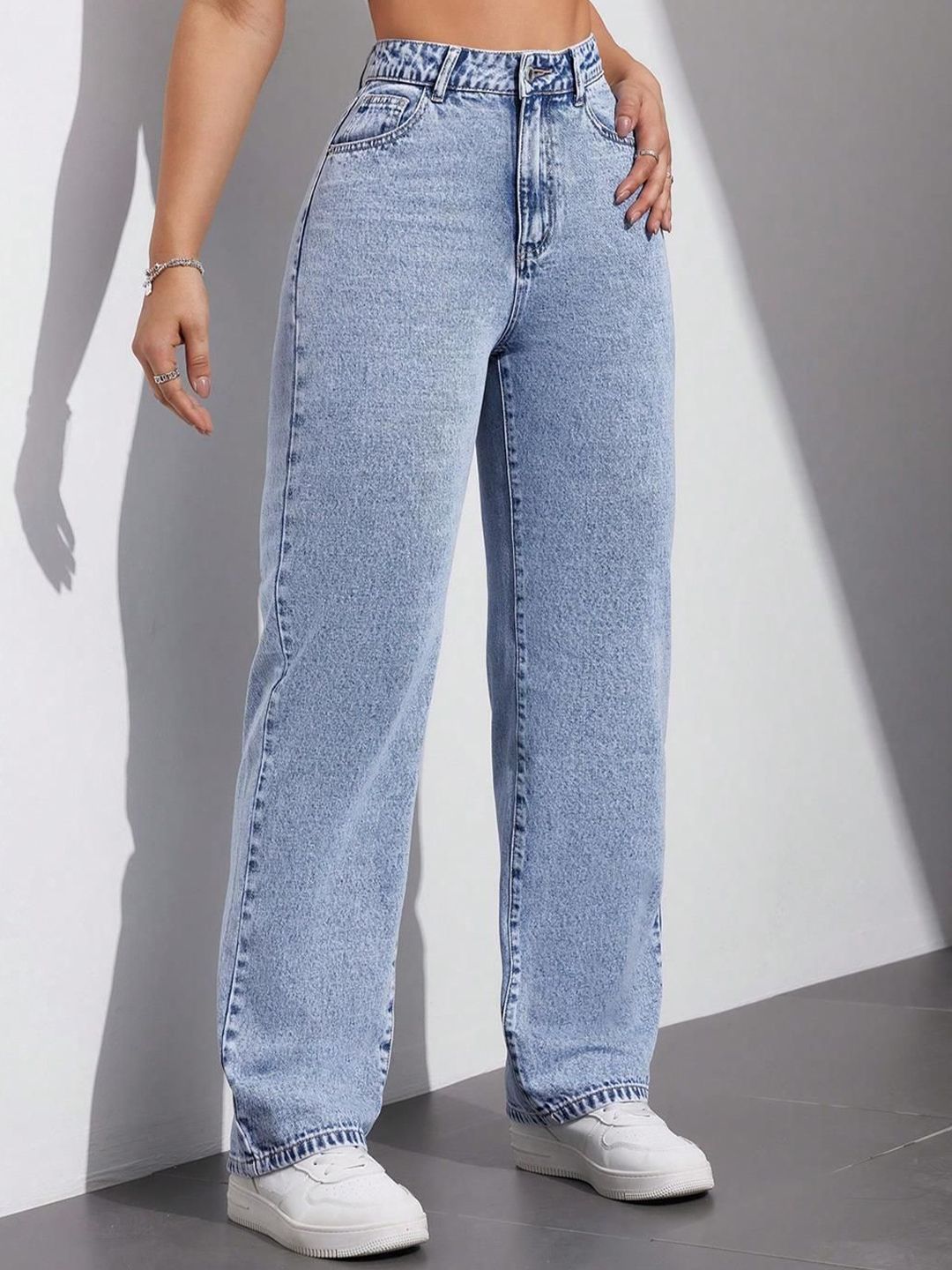 Kotty Women Straight Fit High-Rise Stretchable Jeans