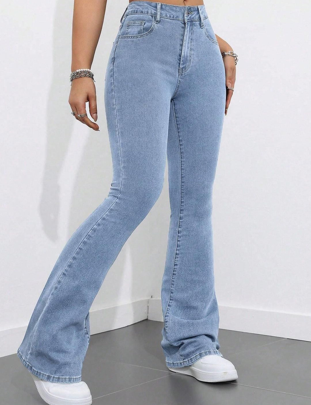 Kotty Women Bootcut High-Rise Stretchable Jeans