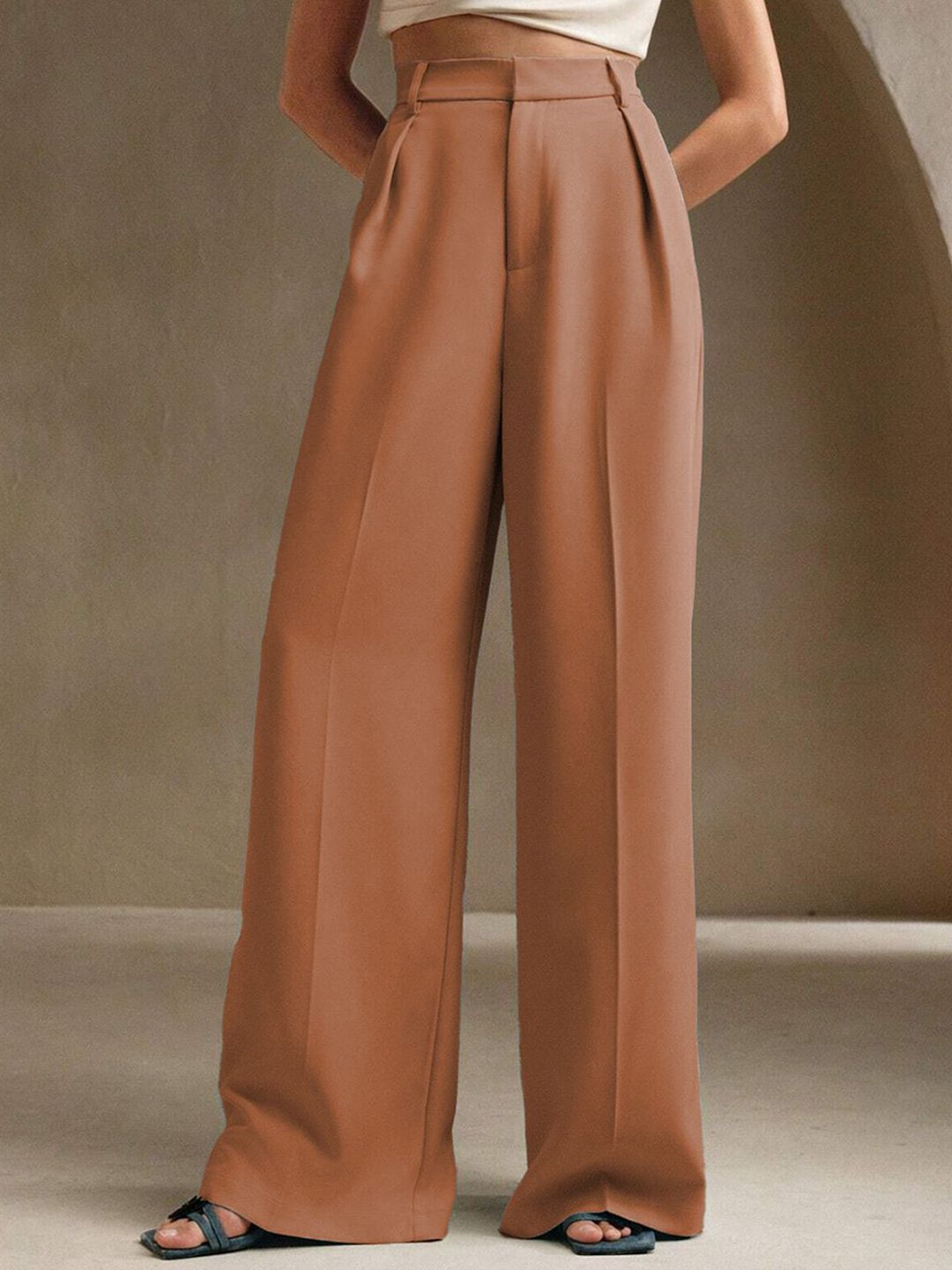 Kotty Women High-Rise Trousers