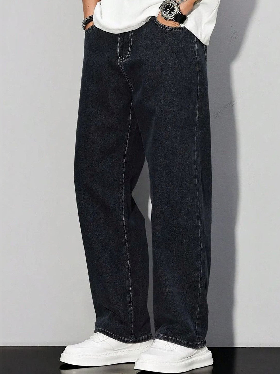 Kotty Men Relaxed Fit Mid Rise Jeans