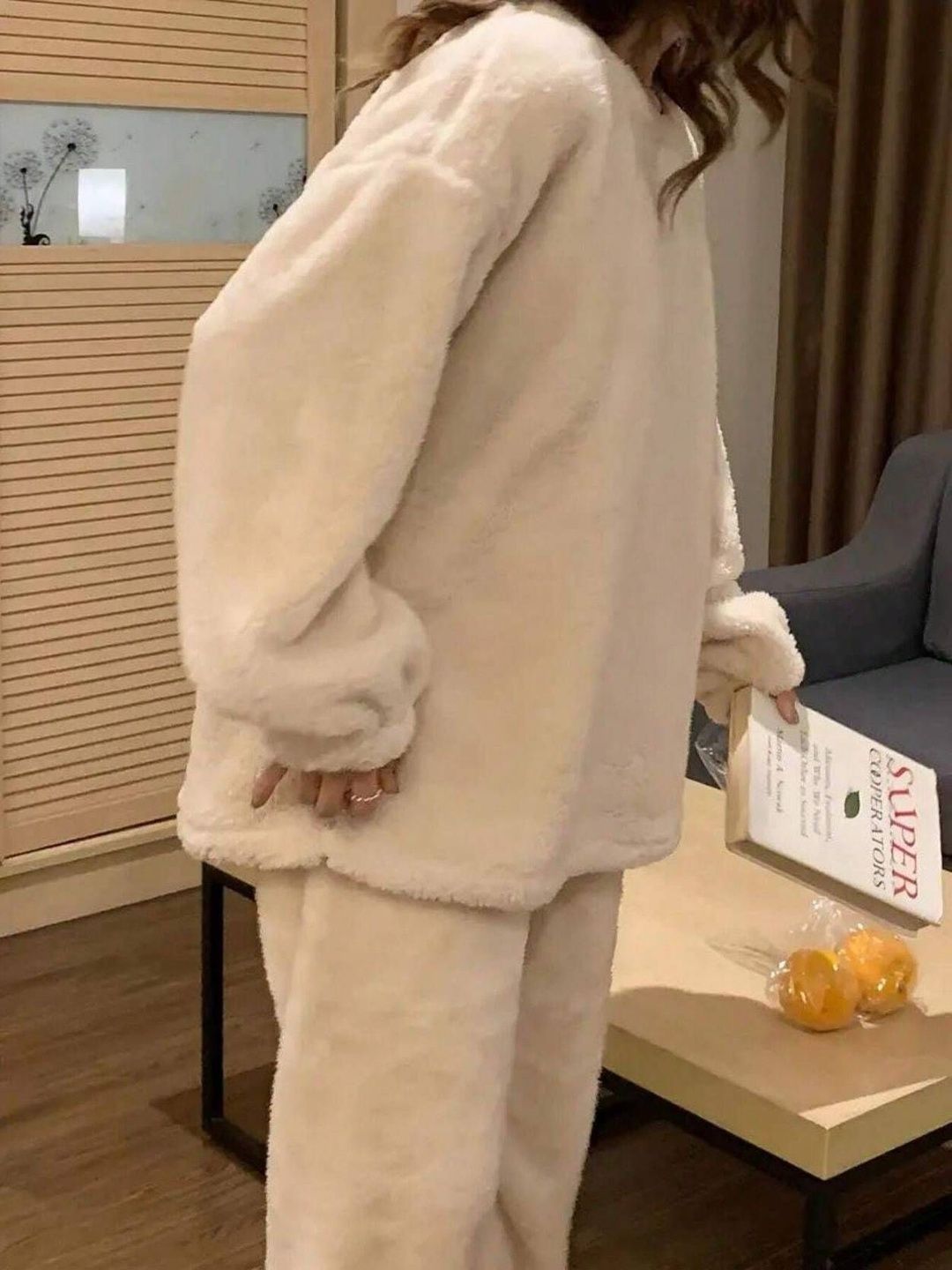 Kotty Women Solid Round Neck Night Suit