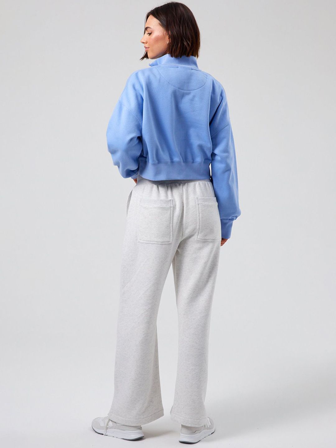 Kotty Women Mock Collar Crop Sweatshirt