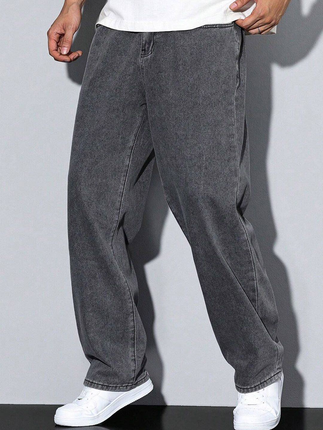 Kotty Relaxed Fit Low-Rise Stretchable Jeans