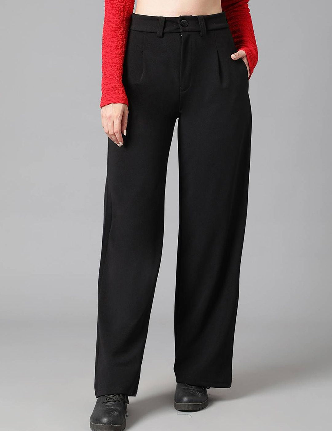 Kotty Women Relaxed Straight Leg High-Rise Trousers