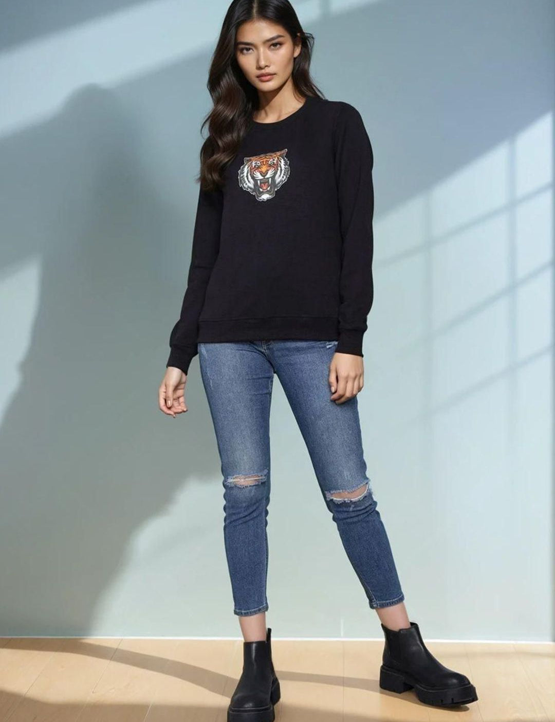 Kotty Women Printed Pullover Therma-Fit Sweatshirt