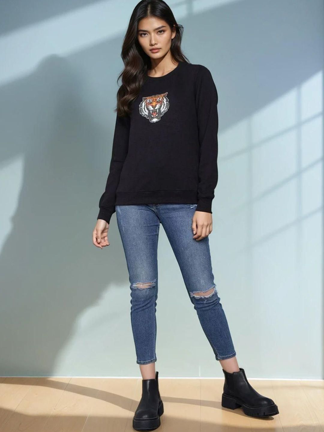 Kotty Women Printed Pullover Therma-Fit Sweatshirt