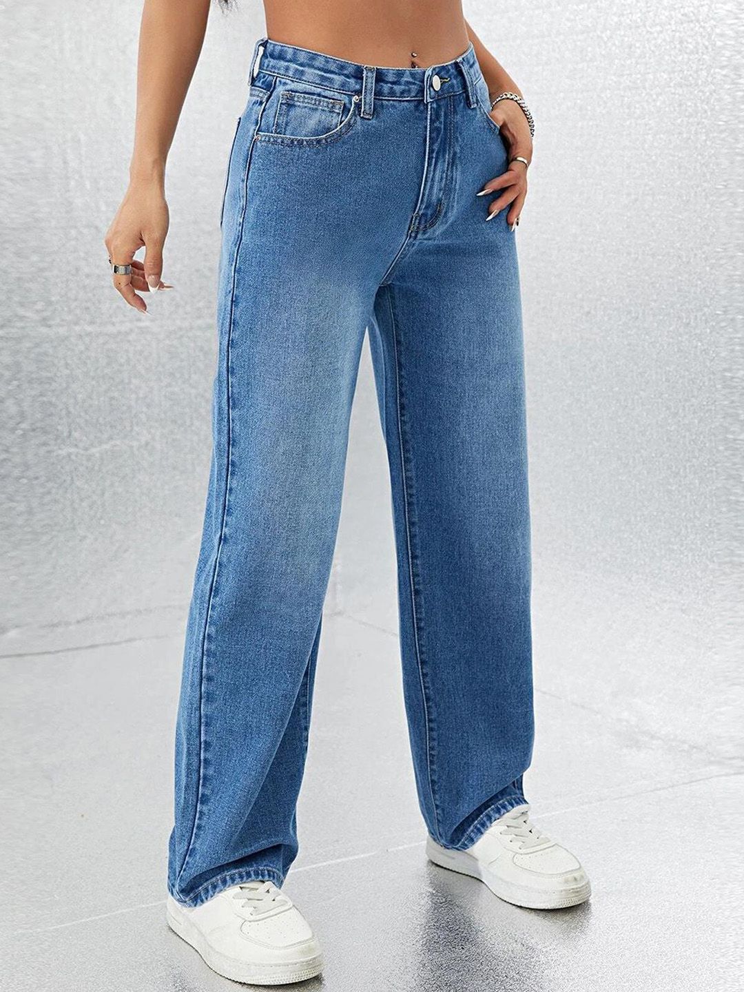 Kotty Women Straight Fit High-Rise Stretchable Jeans