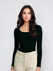 Kotty Women Solid Scoop Neck Top