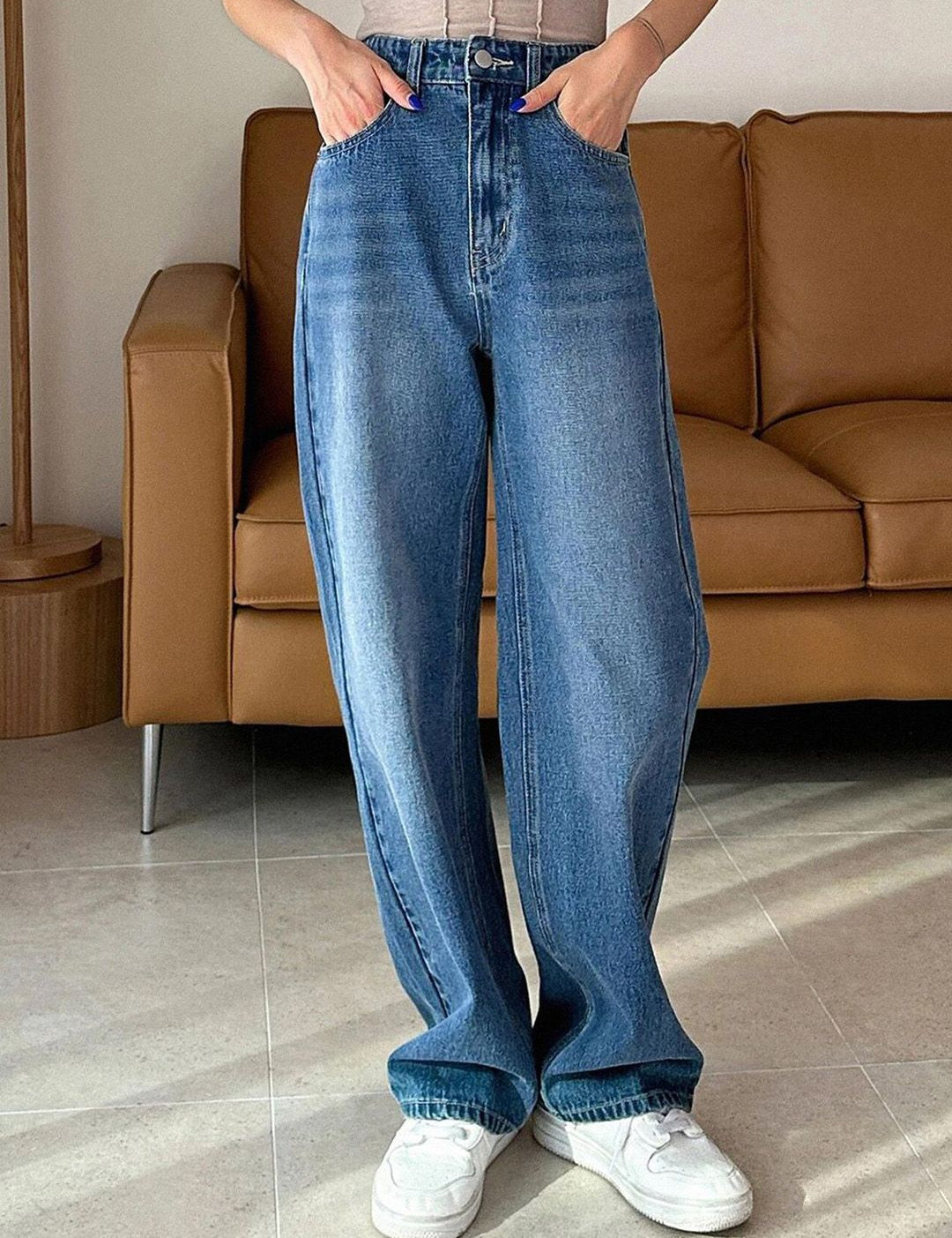 Kotty Women Straight Fit High-Rise Stretchable Jeans