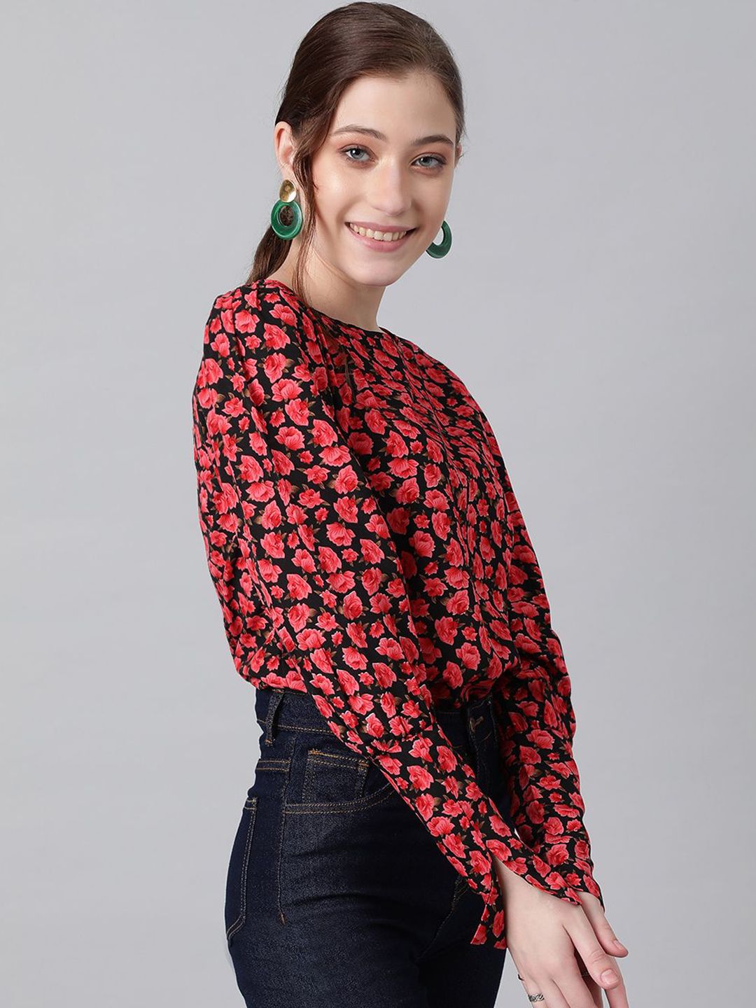 Kotty Women Round Neck Floral Printed Top