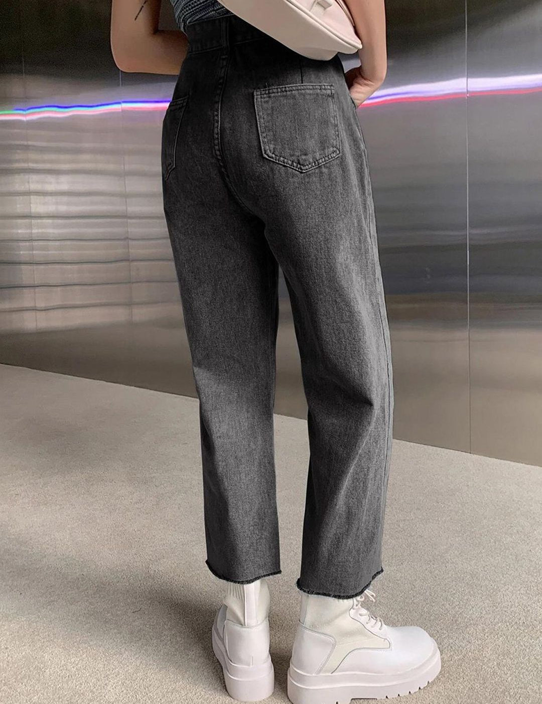 Kotty Women Straight Fit High-Rise Stretchable Jeans