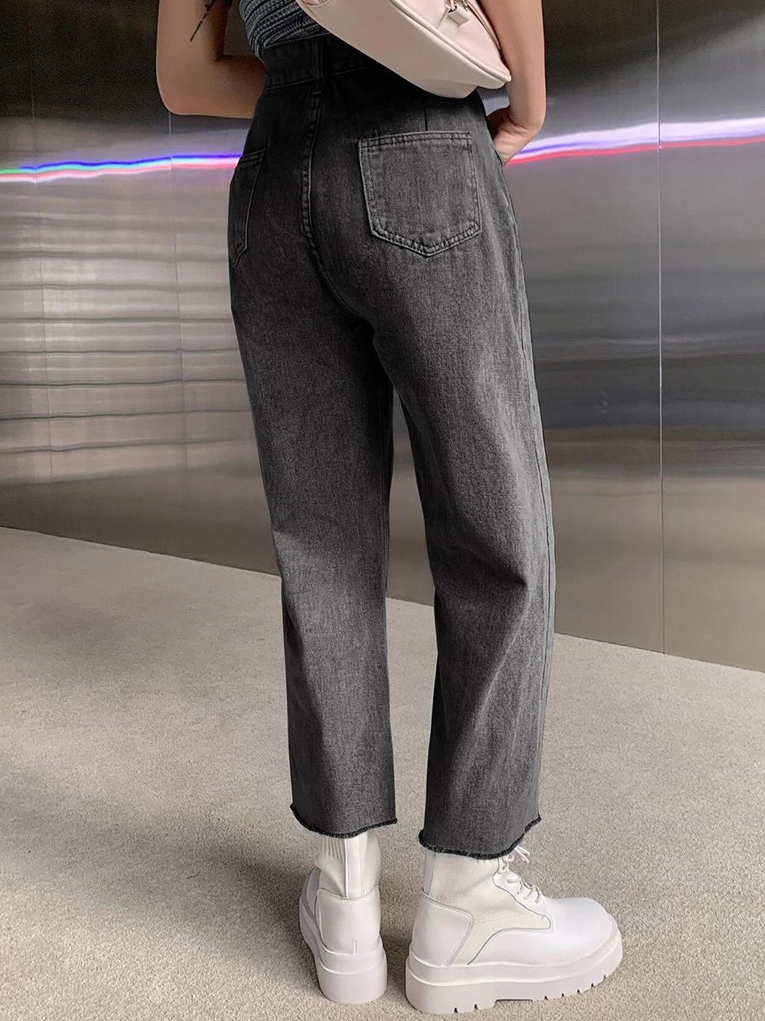 Kotty Women Straight Fit High-Rise Stretchable Jeans