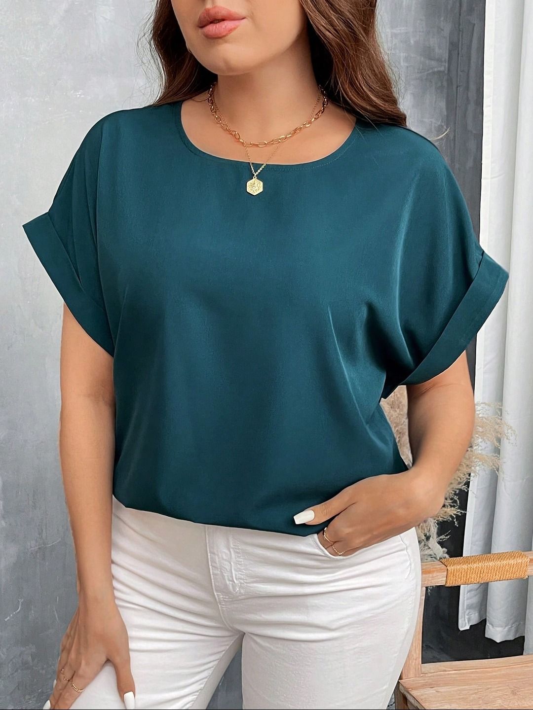 KOTTY  Women Solid Extended Sleeves Top