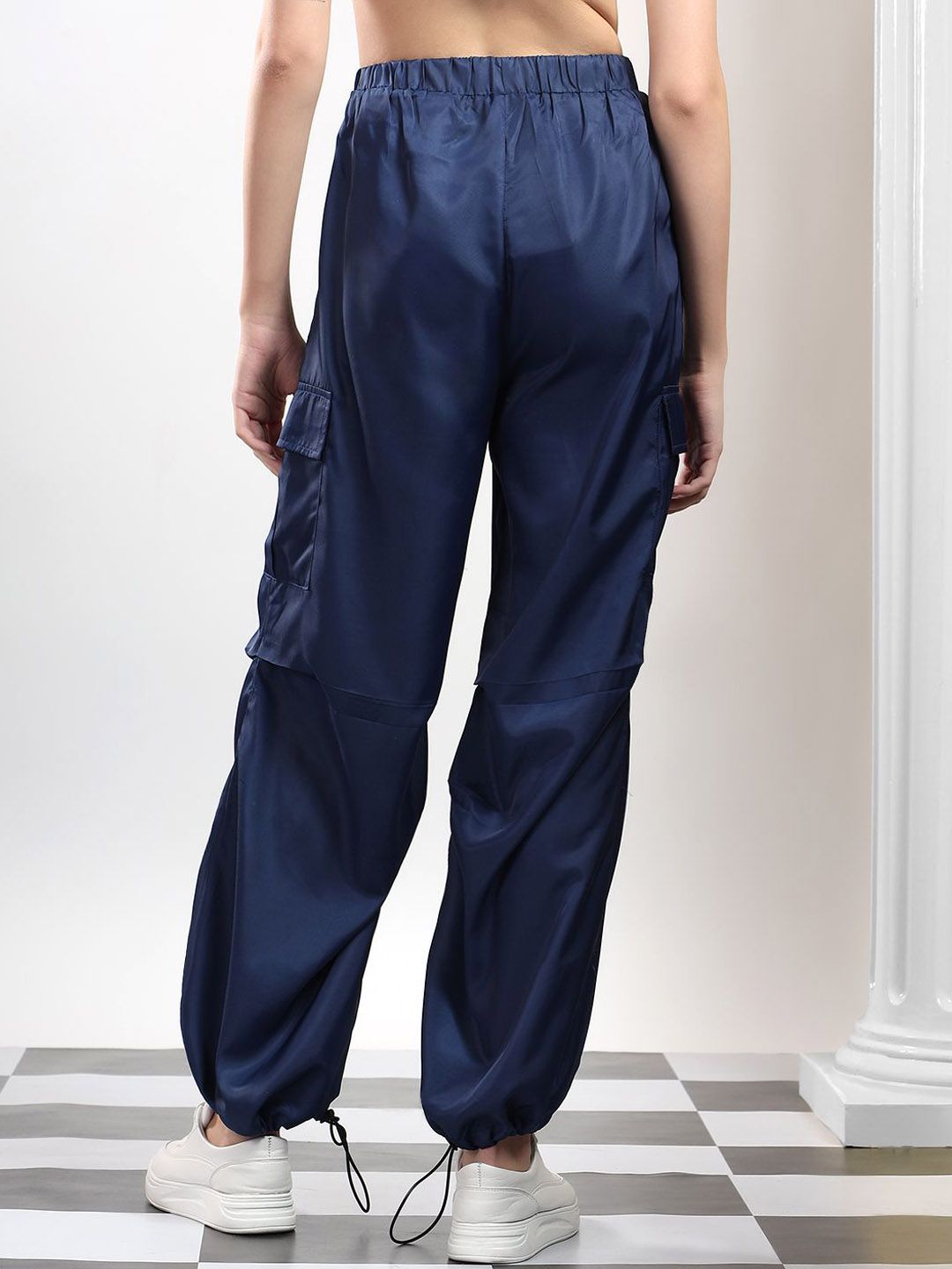 Kotty Women High-Rise Easy Wash Pleated Cargos Trousers